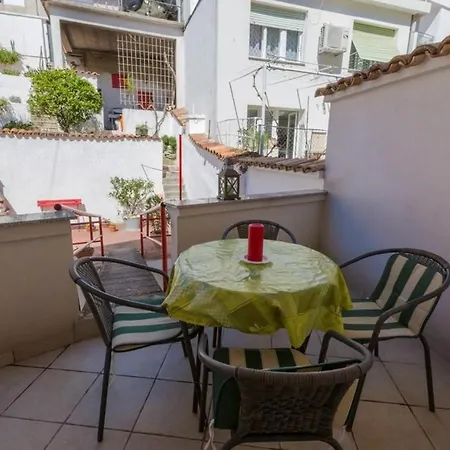 Apartment Holiday In I